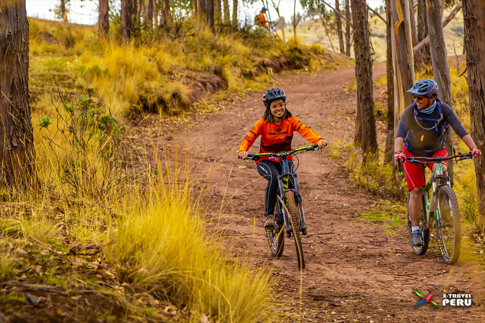 biking cusco-yuncaypata recorrido por los paisajes verdes