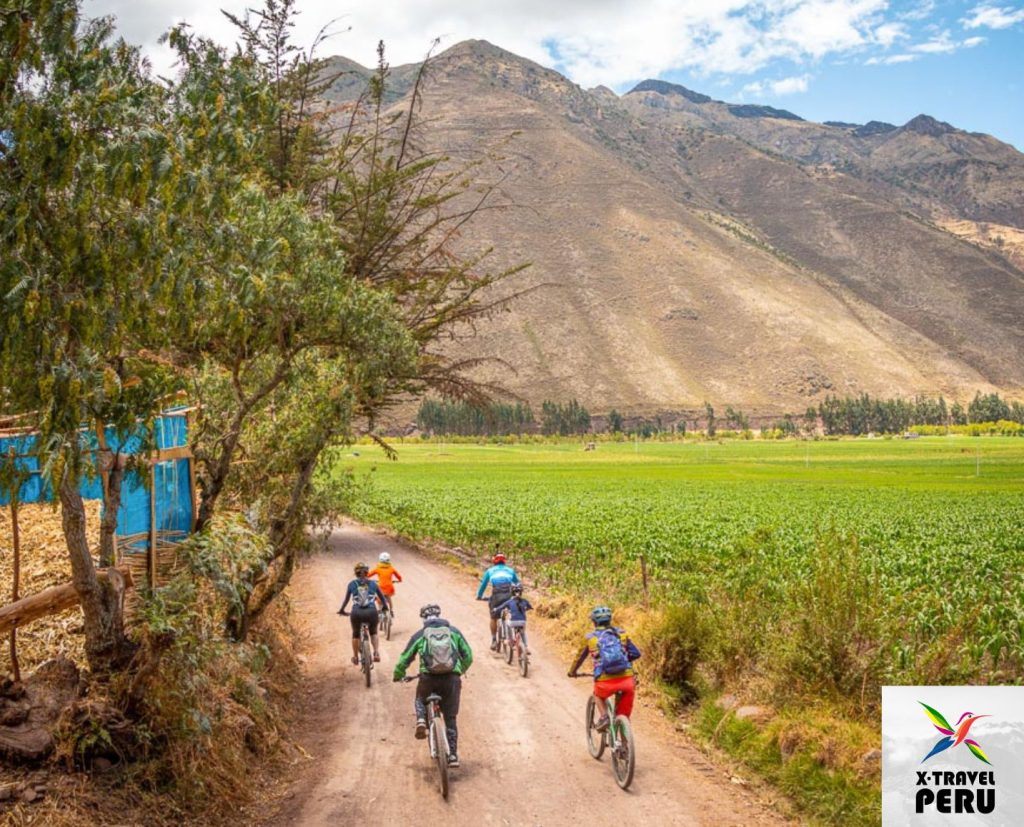 pedaleando en el maizal de urubamba