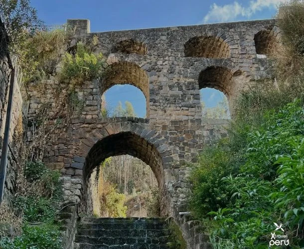 Vive la esencia de San Blas: acueducto colonial, calle Borreguitos y arte cusqueño en el Museo Mendívil. ¡Un tour corto, pero lleno de encanto!