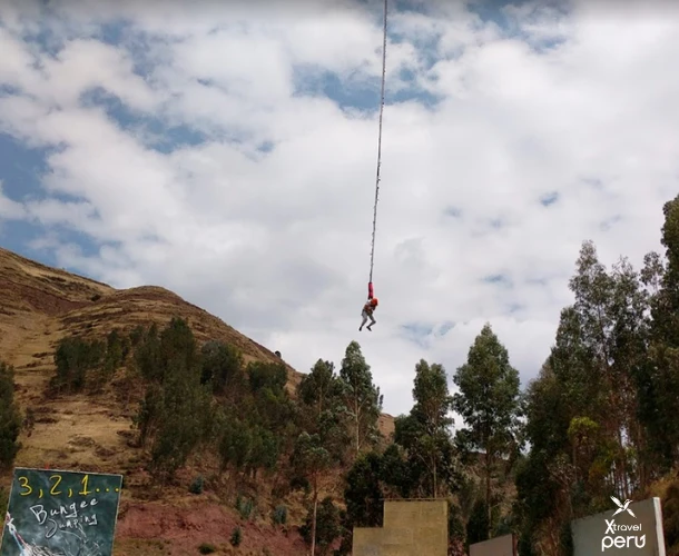 The highest platform in Latin America. Feel the tension and anticipation before your jump. Bungee Jumping in Poroy offers you the ultimate adrenaline rush with safety.