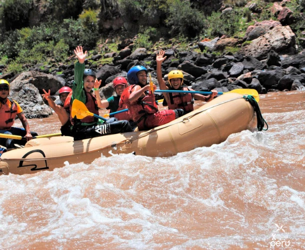 Beyond a day, live the full experience. Paddling, camping on the riverbanks, and enjoying the wild nature. The 3-day tour offers total immersion.