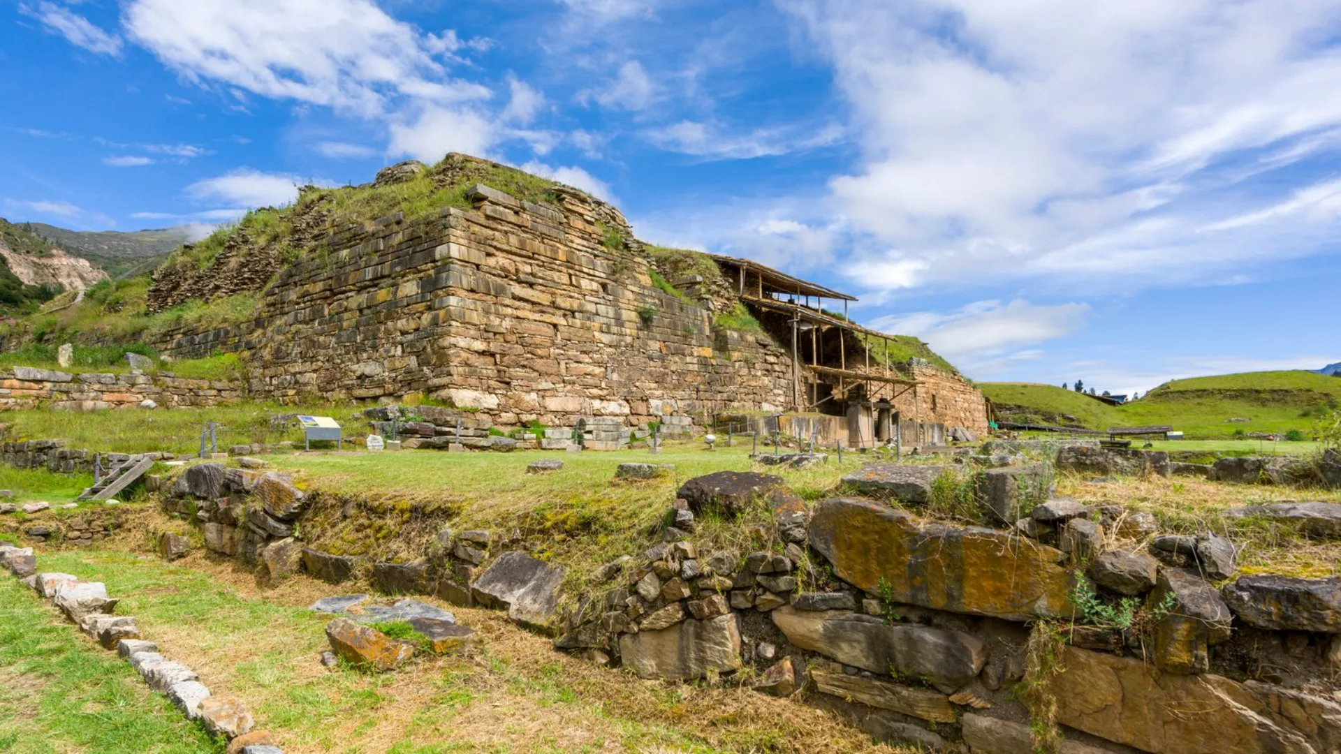 Tour Mayantuyacu Río Hirviente – Naturaleza, Energía y Sabiduría Amazónica - XTravel Perú