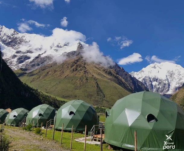 Desconéctate del mundo y conéctate con la montaña. 2 días entre nevados, lagunas turquesa y noches mágicas en Soraypampa. ¡Explora, respira y despierta tu alma!