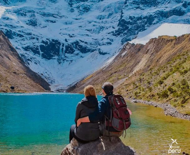 ¡La aventura te llama! Pernocta en las alturas de Soraypampa y conquista la impresionante Laguna Humantay. Una escapada que jamás olvidarás. ¡Vamos!