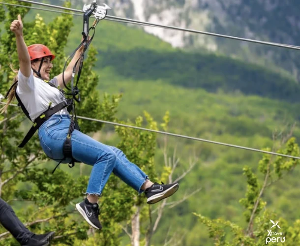 Feel the rush of adrenaline in total safety. Let go of your hands and enjoy the speed and excitement. A moment of pure fun flying over the valley's vegetation.