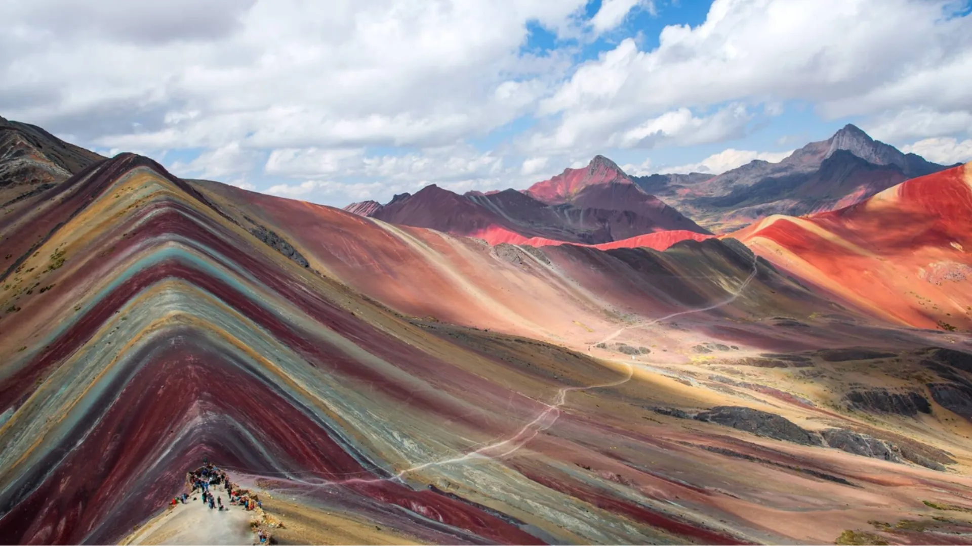 Tour Amanecer en la Montaña de Colores – Cuatrimoto - XTravel Perú