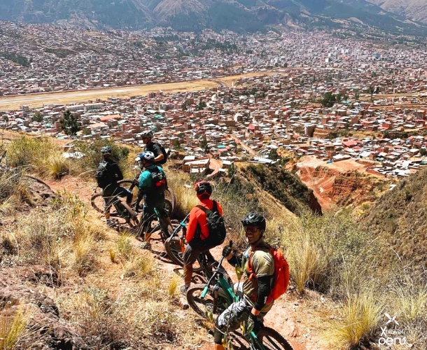 Cycle along the trails surrounding the imposing Inca fortresses. An experience that fuses the adrenaline of MTB with the historical immensity of Sacsayhuamán.
