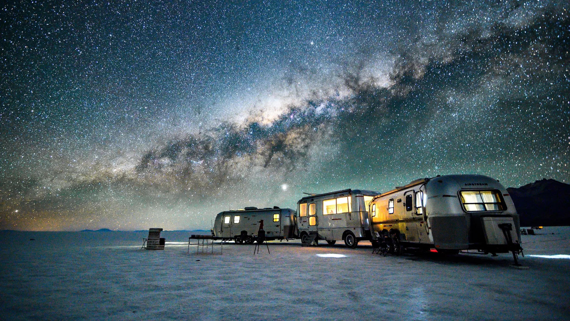 Tour Salar de Uyuni 2 Días / 1 Noche – Aventura Inolvidable en el Desierto de Sal - XTravel Perú