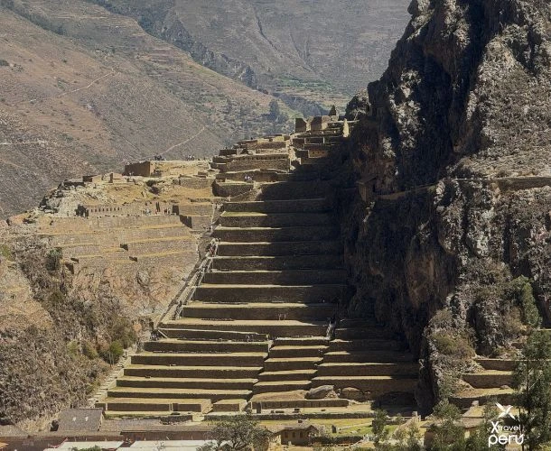 Déjate sorprender por el Valle Sagrado VIP: tradición inca, confort total y atención personalizada en cada destino.