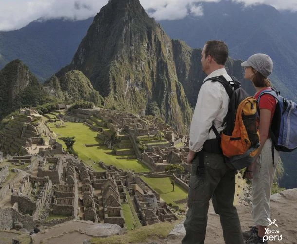 Experience an ancient journey to Machu Picchu, discovering the mystery of Huchuy Qosqo along the way.
