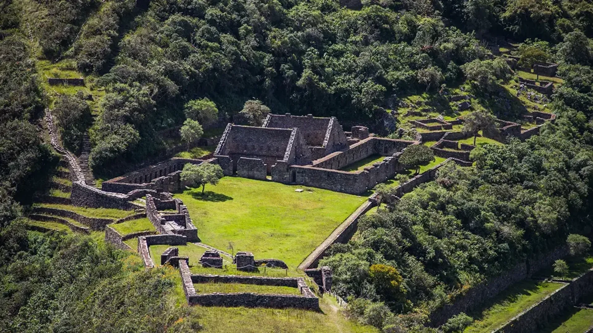 Choquequirao and Machu Picchu Trek 8D/7N – Andean Adventure - XTravel Perú