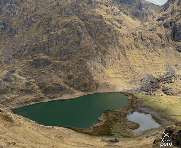 Nature, history and serenity: explore the three blue jewels of the Sacred Valley in a single day.