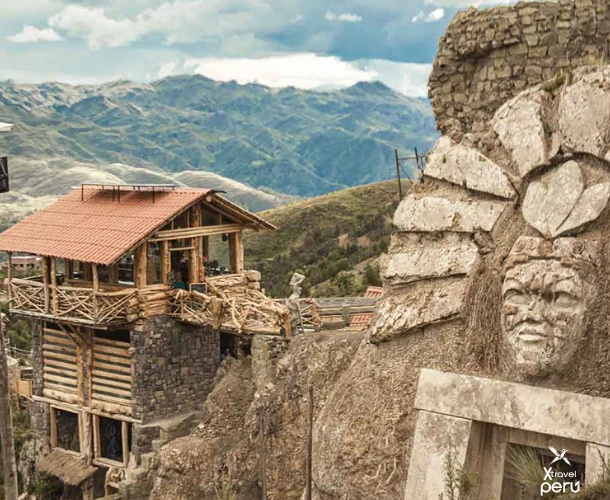 Percorra a rota dos aquedutos Incas que alimentam a região. Desfrute do quadriciclo enquanto admira as vistas do vale. A união perfeita entre engenharia histórica e adrenalina moderna.