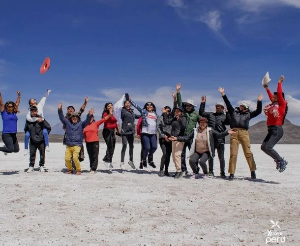 Discover Laguna de Salinas, an altiplano oasis where pink flamingos and lunar landscapes create a unique natural spectacle.