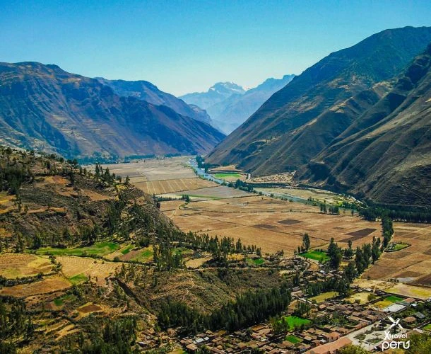 Experience Cusco in its full form: ruins, traditions, and dreamlike landscapes.