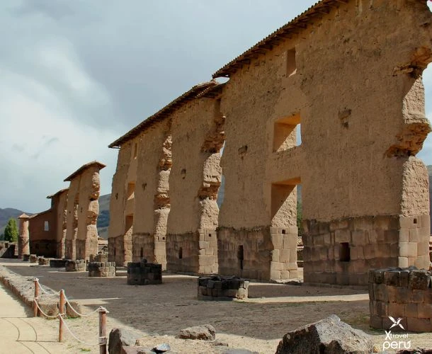 Una travesía de lujo por los Andes: historia viva, servicio impecable y la grandeza de Machu Picchu.