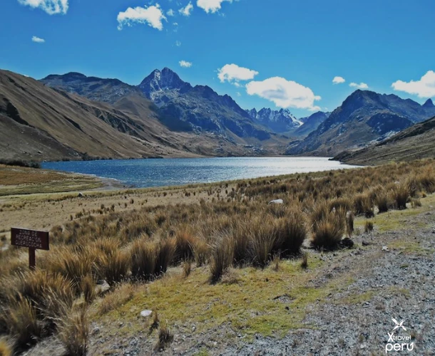 Tour Huaraz 5 días descubre el corazón de los Andes entre paisajes naturales y tradiciones únicas.