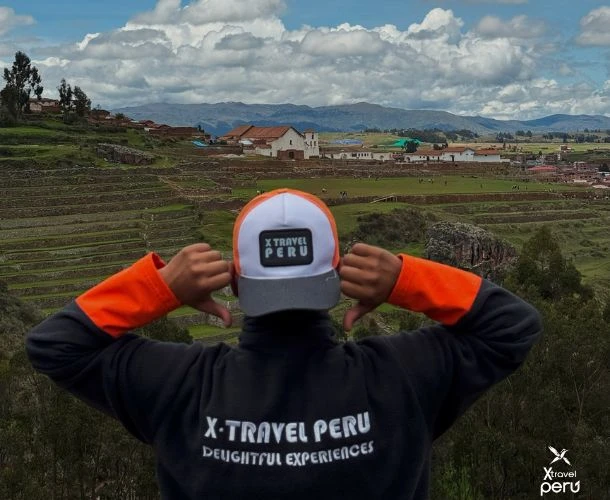 Más que un destino, Chinchero es un abrazo cultural. Vive sus tradiciones con quienes las mantienen vivas.